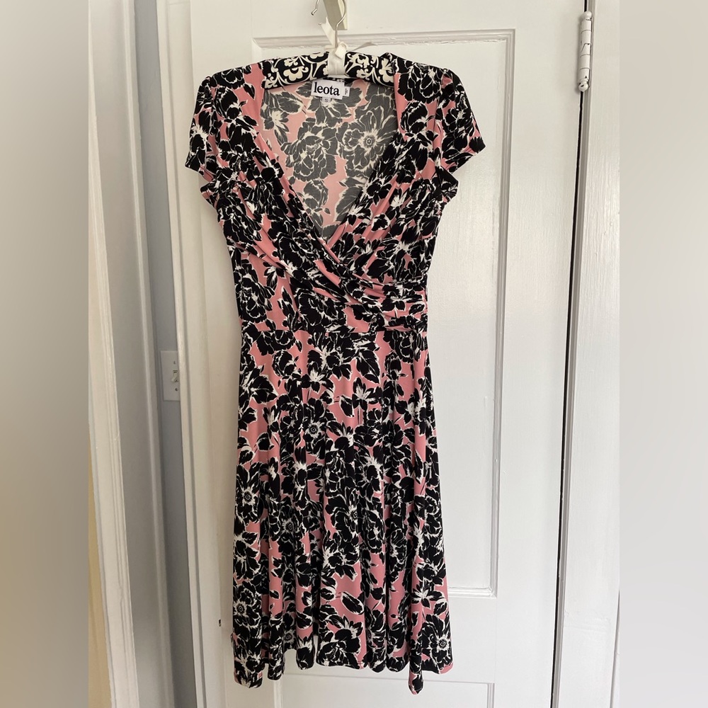 Floral print dress.